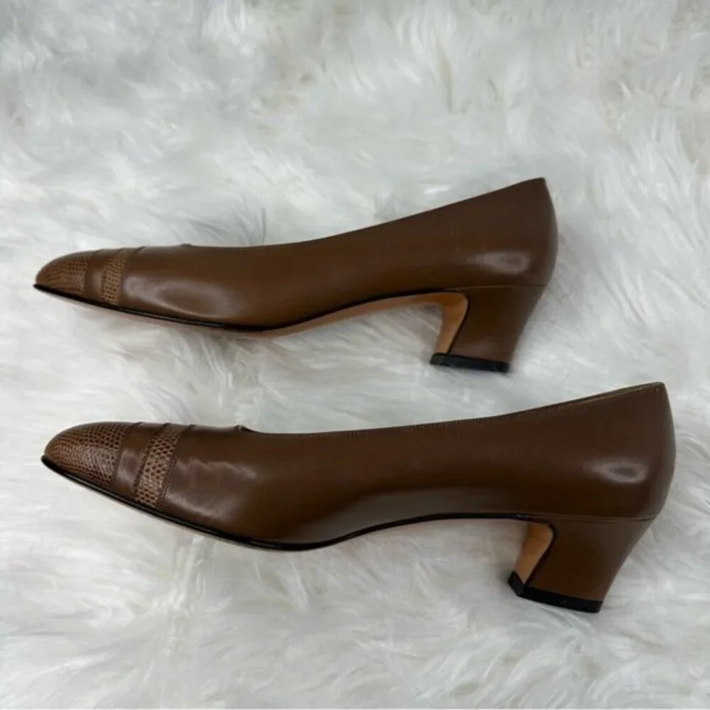 Salvatore Ferragamo Brown Leather Lizard‎ Cap Toe Pumps Block Heel 6.5 B Italy